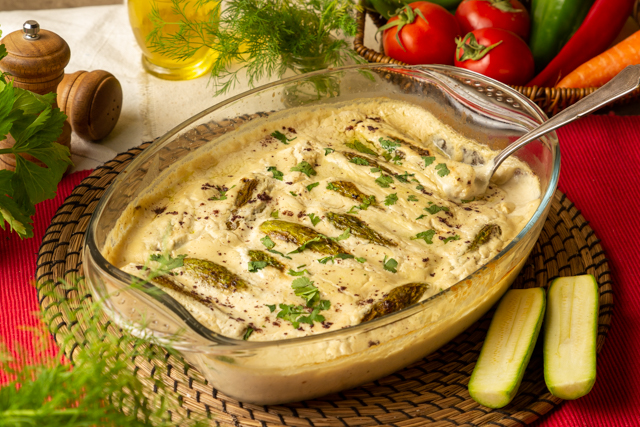 طريقة عمل كوسة محشية بالكستناء وصوص الطحينة بالقرفة