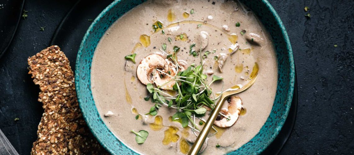 طريقة عمل الشوربة الكيتونية