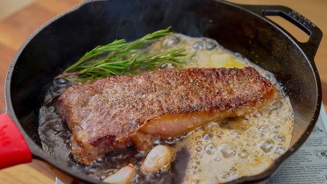 طريقة عمل ستيك لحم البتلو بصوص التين والزعتر