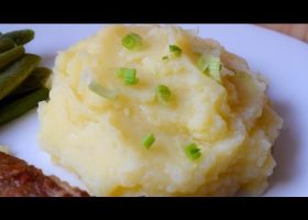 طريقة عمل بطاطس مهروسة بالسمسم والزبدة البنية