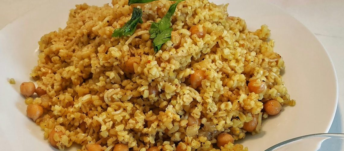 طريقة عمل برغل بالدجاج والاعشاب للرجيم