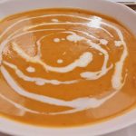 طريقة عمل شوربة الخريف الذهبية بالكاري وجوز الهند