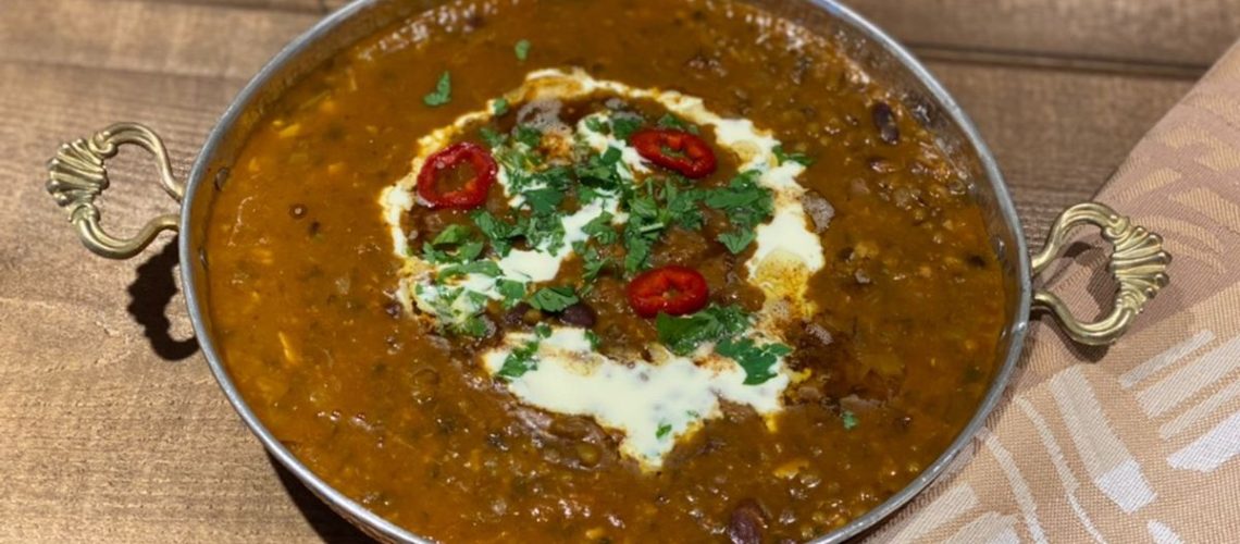 طريقة عمل كاري العدس الاحمر بجوز الهند والليمون