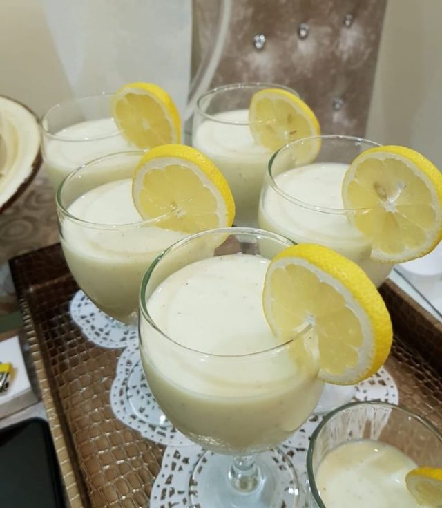 طريقة عمل سموثي الأناناس بالنعناع والليمون