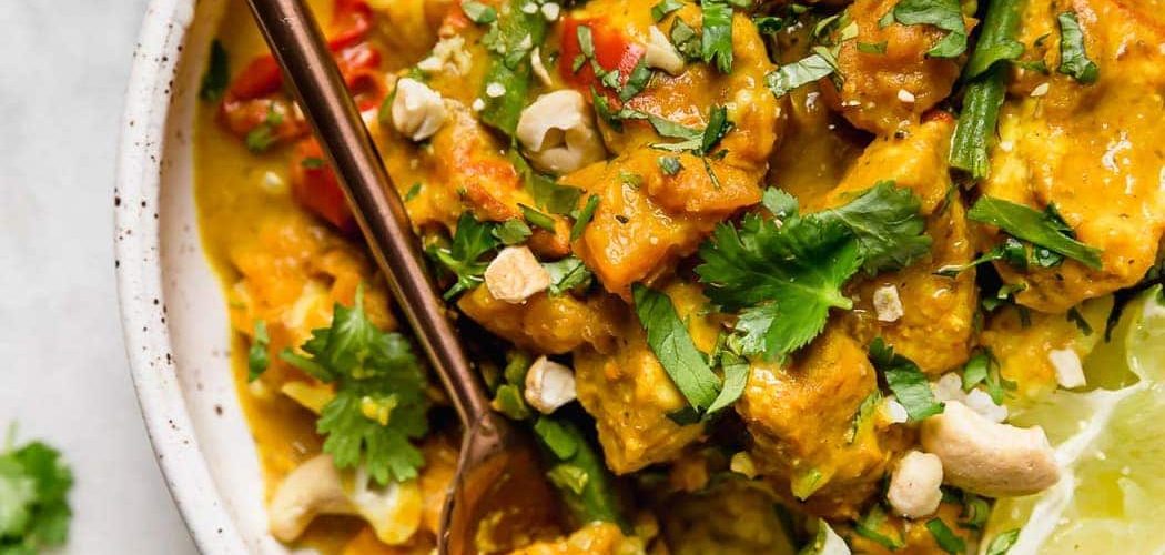 طريقة عمل كاري البركان الهادئ بحليب جوز الهند الاسود