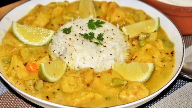 طريقة عمل رز بالكارى والكريمة والدجاج المشوى