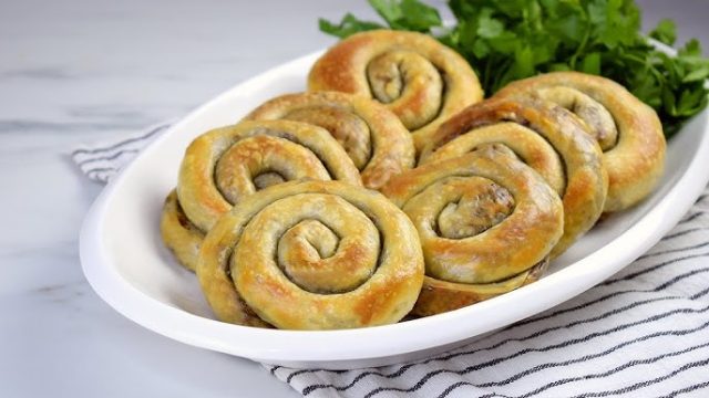 طريقة عمل فطائر حلوة بالقرفة