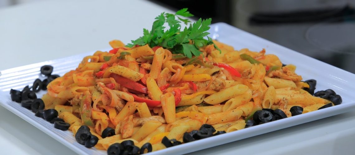 طريقة عمل مكرونة العاصفة بصوص الفلفل الثلجى