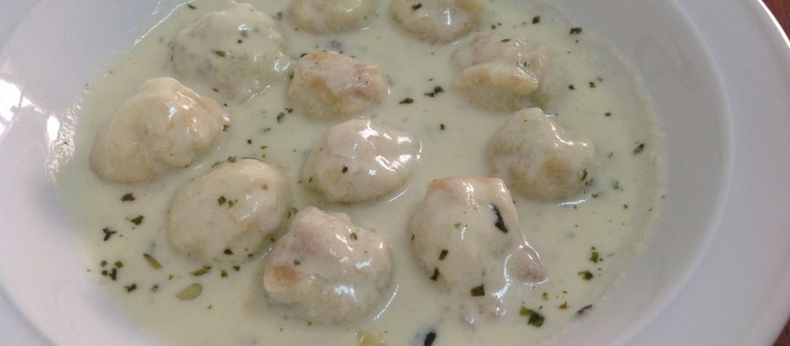 طريقة عمل شيشبرك بصوص اللبن