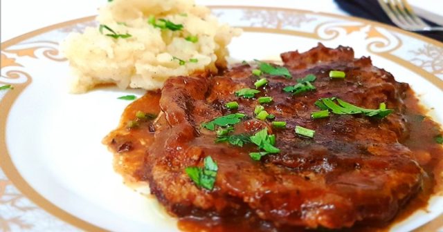 طريقة عمل ستيك الثلج المحمر بصوص البلاك ميلك