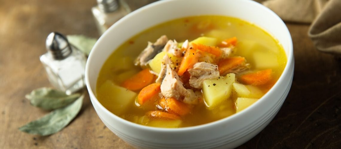 طريقة عمل شوربة البطاطس بالحبهان