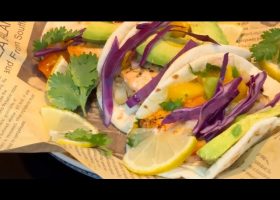 طريقة عمل تاكو السمك بالأناناس