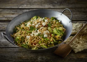 طريقة عمل نودلز الفانيليا الحارة بلمسة الشوكولاته