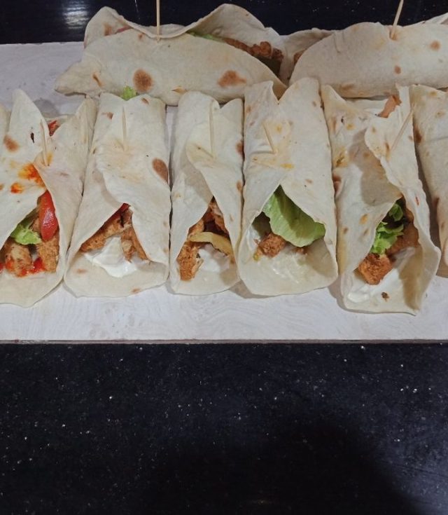 طريقة عمل ميني شاورما