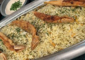 طريقة عمل أرز بالشبت والسمك المشوي وصوص الليمون