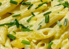 طريقة عمل باستا صوص الزبادى والليمون والفلفل المدخن