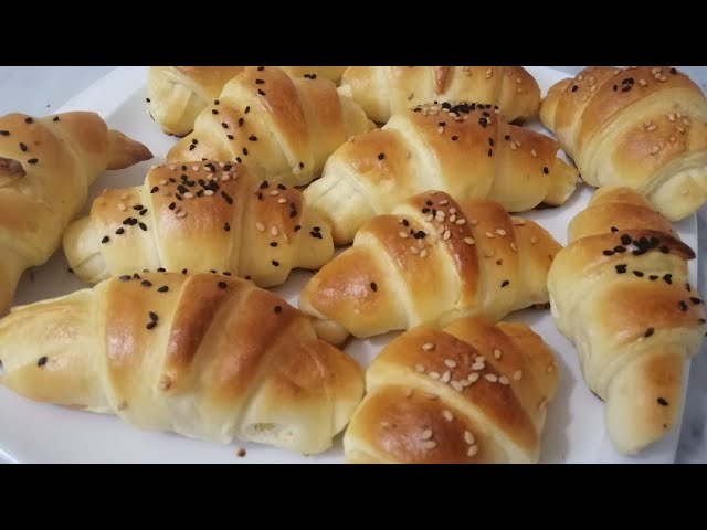 طريقة عمل فطائر الكرواسون