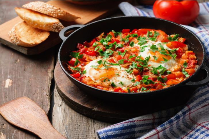 طريقة عمل الشكشوكة في الفرن