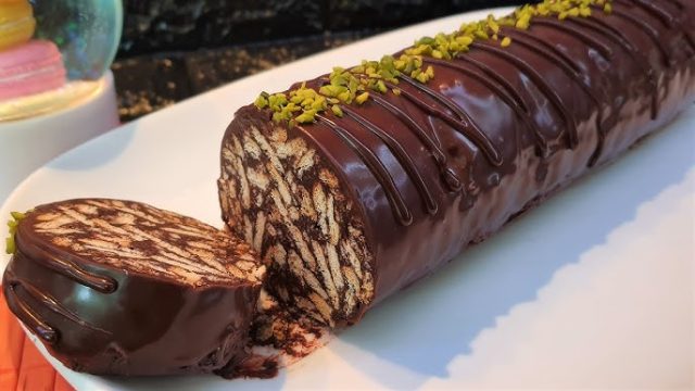 طريقة عمل رول الشوكولاتة بالقشطة