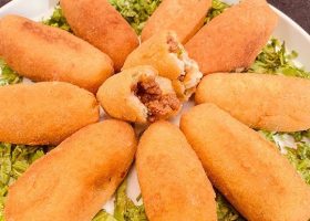 طريقة عمل كفتة البطاطس المحشية جبنة ومربى فلفل حار