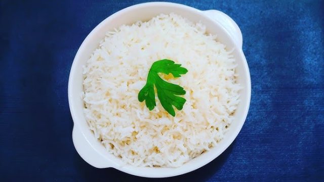 طريقة عمل رز ابيض بالكمثرى والزنجبيل