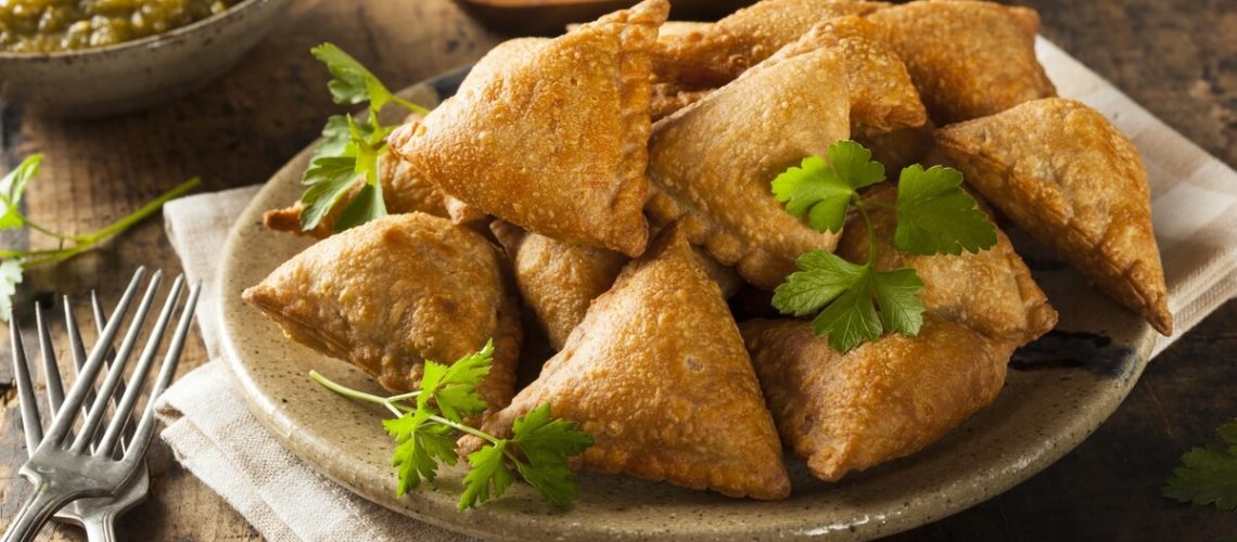 طريقة عمل السمبوسة الهندية بالخضار