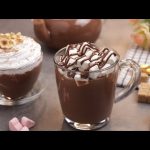 طريقة عمل شوكولاتة ساخنة بالهيل والكريمة