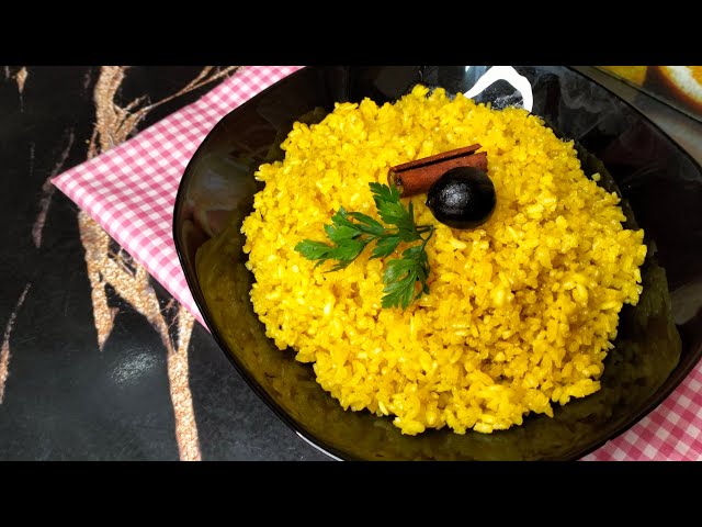 طريقة عمل ارز بجوز الهند والكاري والتفاح