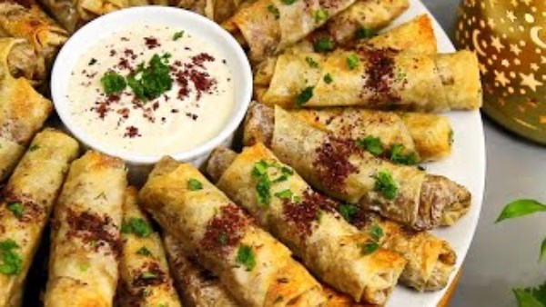 طريقة عمل رول مكرونة بالملوخية واللحمة الضانى