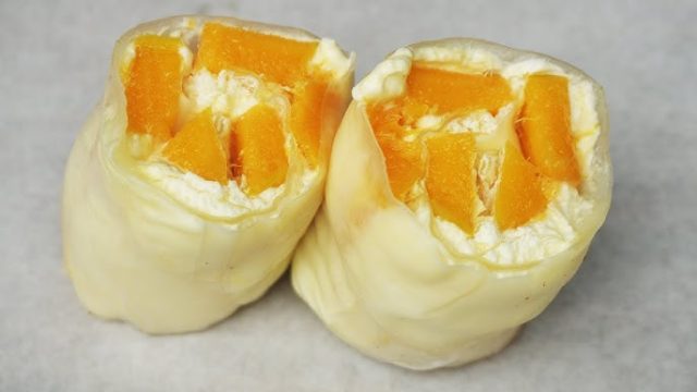 طريقة عمل لفائف الارز بالمانجو و البابايا و حليب جوز الهند