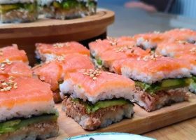 طريقة عمل سوشى محشى فتة شاورما بصوص زبادى مدخن