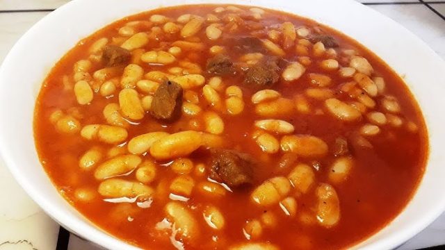 طريقة عمل تشيلي الدجاج الأبيض بالفاصوليا والذرة