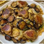 طريقة عمل مقلوبة السمك بالخضار والأرز