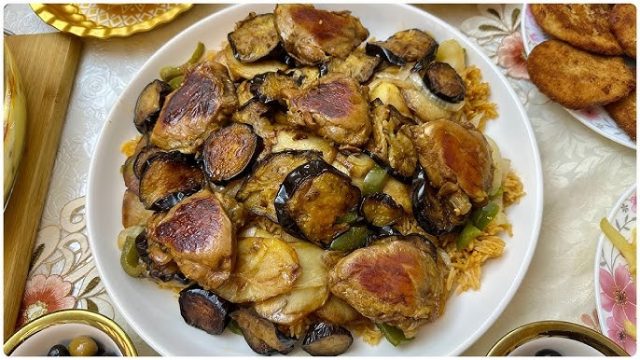 طريقة عمل مقلوبة السمك بالخضار والأرز