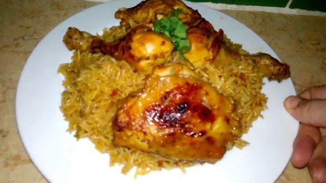 طريقة عمل كبسة فراخ بالأناناس وجوز الهند