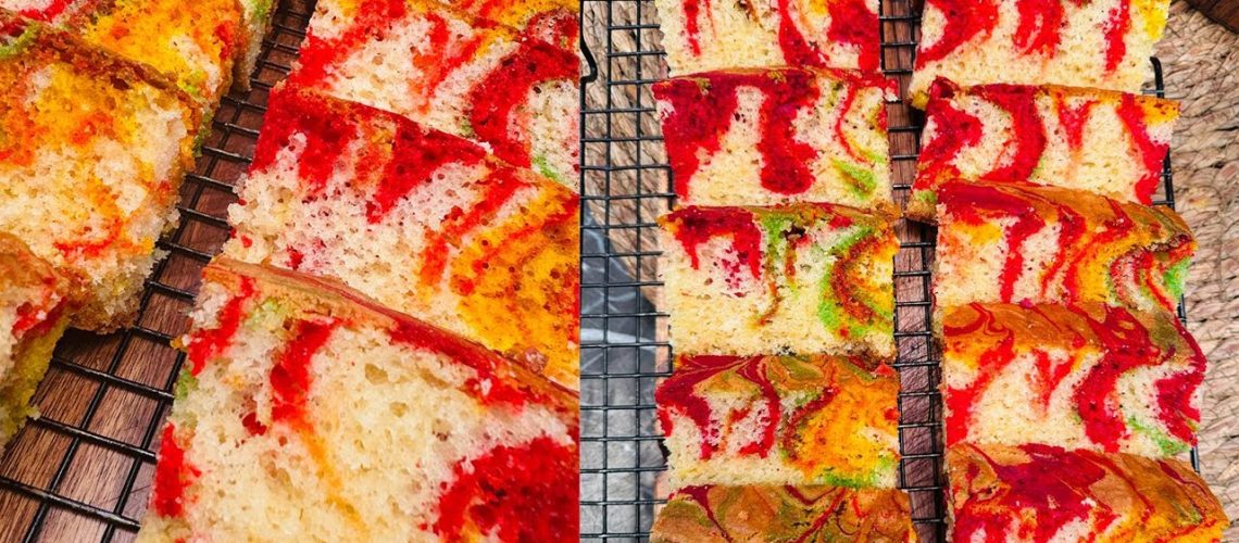 طريقة عمل كيك الموز والفواكه المجففة