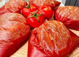 طريقة عمل صلصة الطماطم والفلفل الحلو