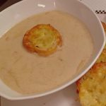 صور طريقة عمل شوربة بصل بالقهوة