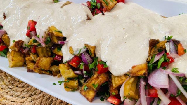طريقة عمل سلطة الباذنجان المقلي بالزبادي