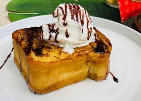 طريقة عمل توست الخريف بالكمثرى والجبن الكريمى