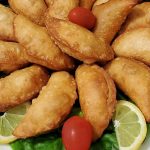 طريقة عمل سمبوسك كريب محشية لحمة بصوص تومية سبايسى
