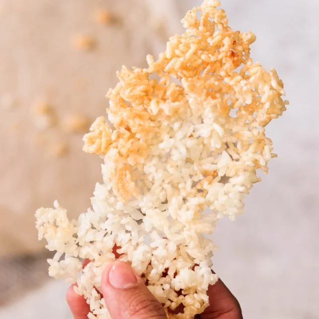 طريقة عمل رز بالفشار المتحمص وصوص الليمون الاسود