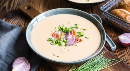 طريقة عمل شوربة الجبنة بالفلفل الأسود والزعتر