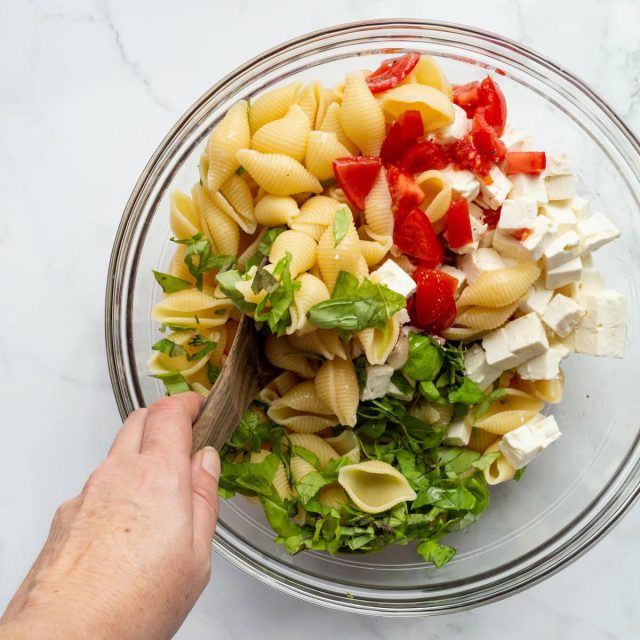 طريقة عمل فيتا باستا بالريحان