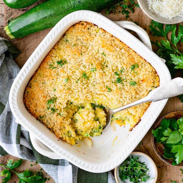 طريقة عمل طاجن الكوسة بالثوم المحمص