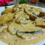 طريقة عمل اللحمة بالصوص الأبيض