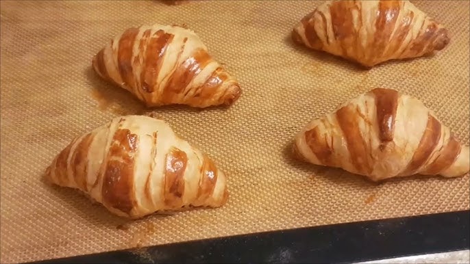 طريقة عمل الكرواسون بالزبدة على الطريقة الفرنسية