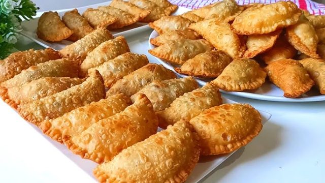 طريقة عمل سمبوسك محشية خوخ متبل وفلفل اسود