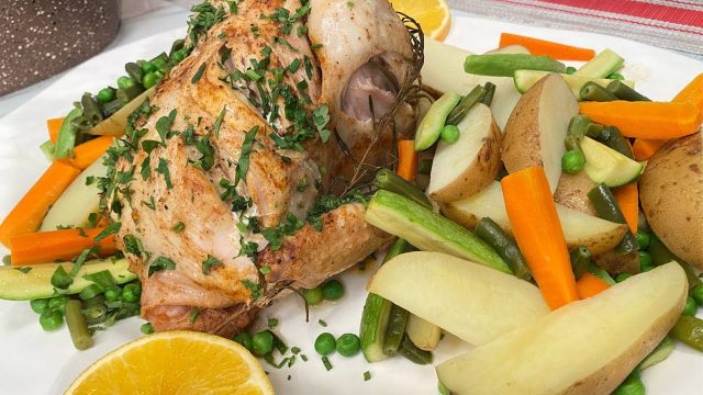 طريقة عمل دجاج بصوص البرتقال والعسل