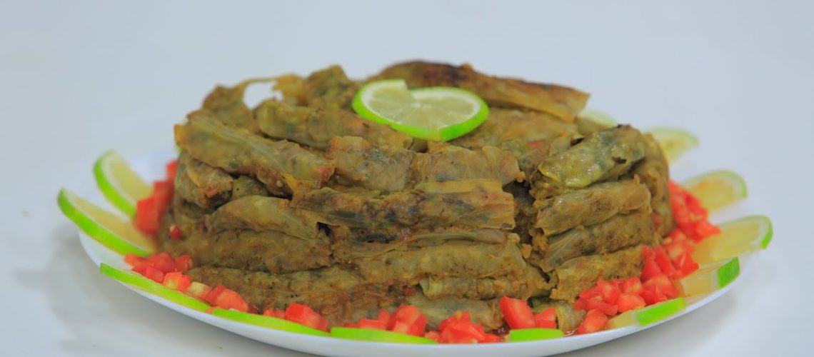 طريقة عمل لفائف الكرنب المحشية بالبرغل